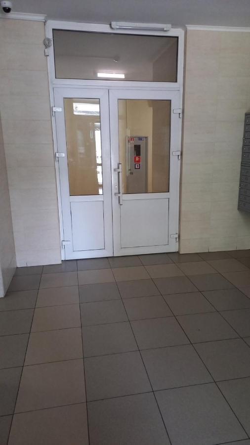 Apartamento 1 Поверх Ж К Паркові Озера Метро Дарниця Kiev Exterior foto