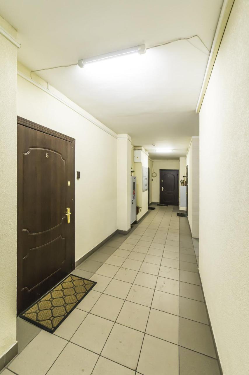 Apartamento 1 Поверх Ж К Паркові Озера Метро Дарниця Kiev Exterior foto