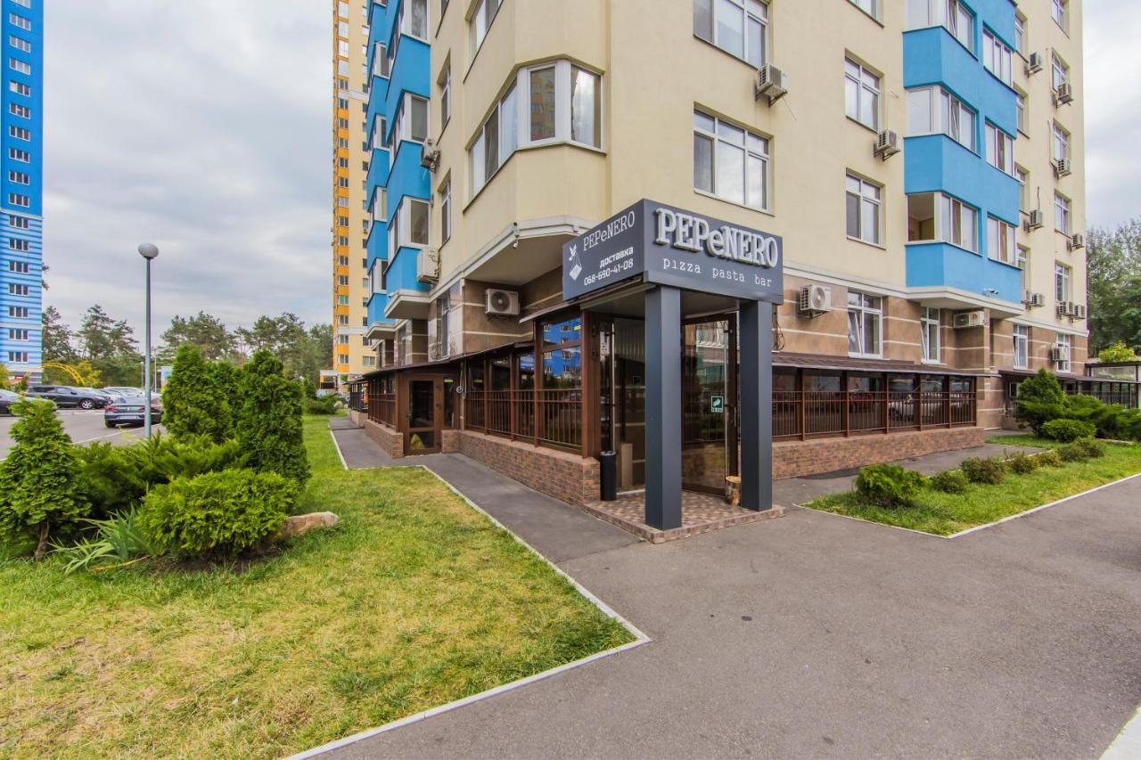 Apartamento 1 Поверх Ж К Паркові Озера Метро Дарниця Kiev Exterior foto